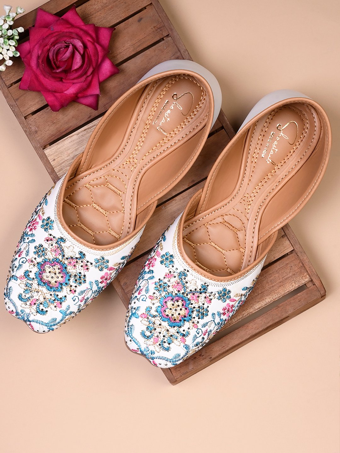 Shoestail Women's Embroidered Ethnic Jutti for Women | Traditional Punjabi Mojari Flats | Handcrafted Floral Design | Comfortable Slip-On Wedding, Festive & Casual Footwear