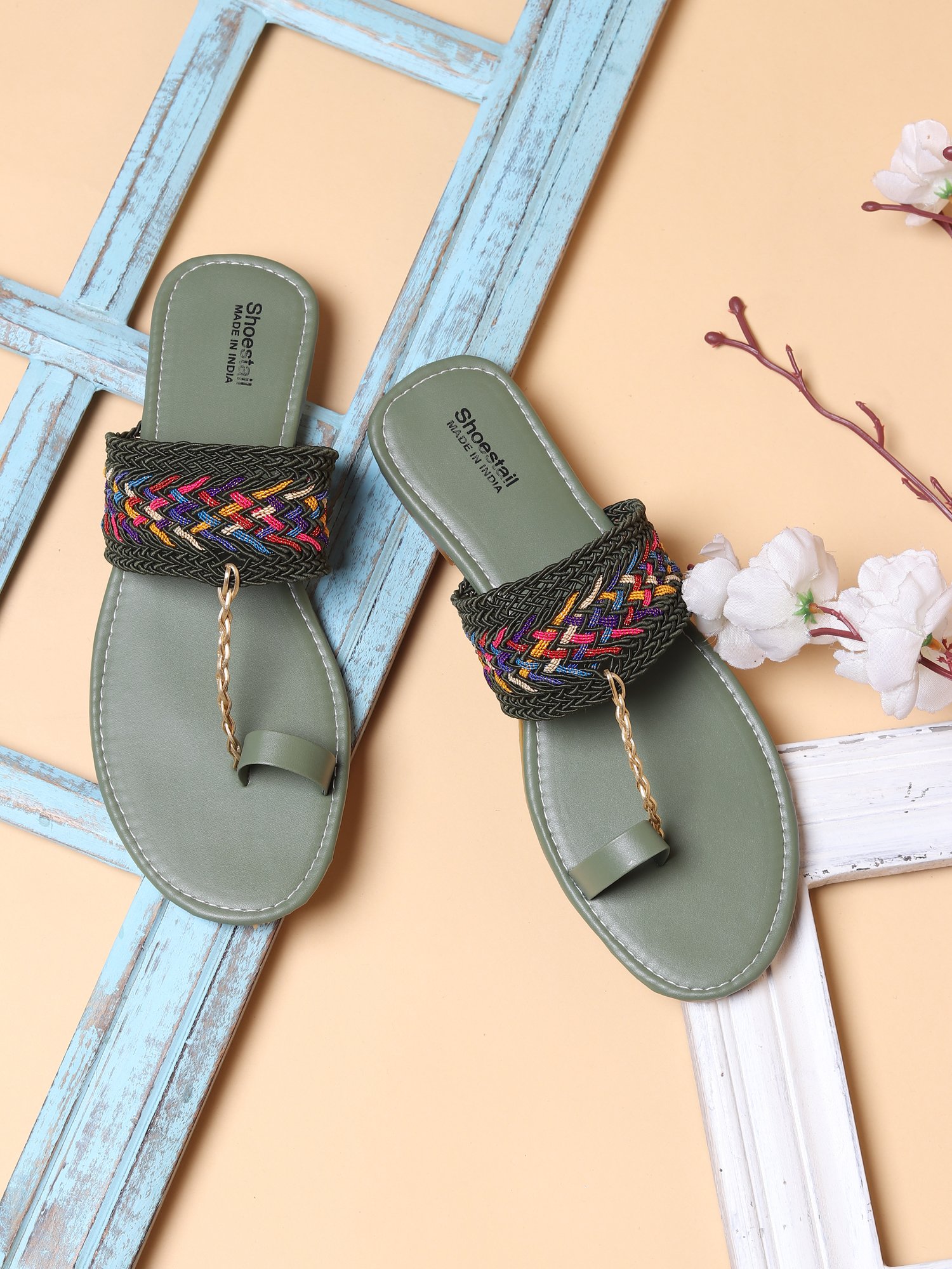Shoestail Women’s Multicolor Braided Toe-Ring Flat Sandals