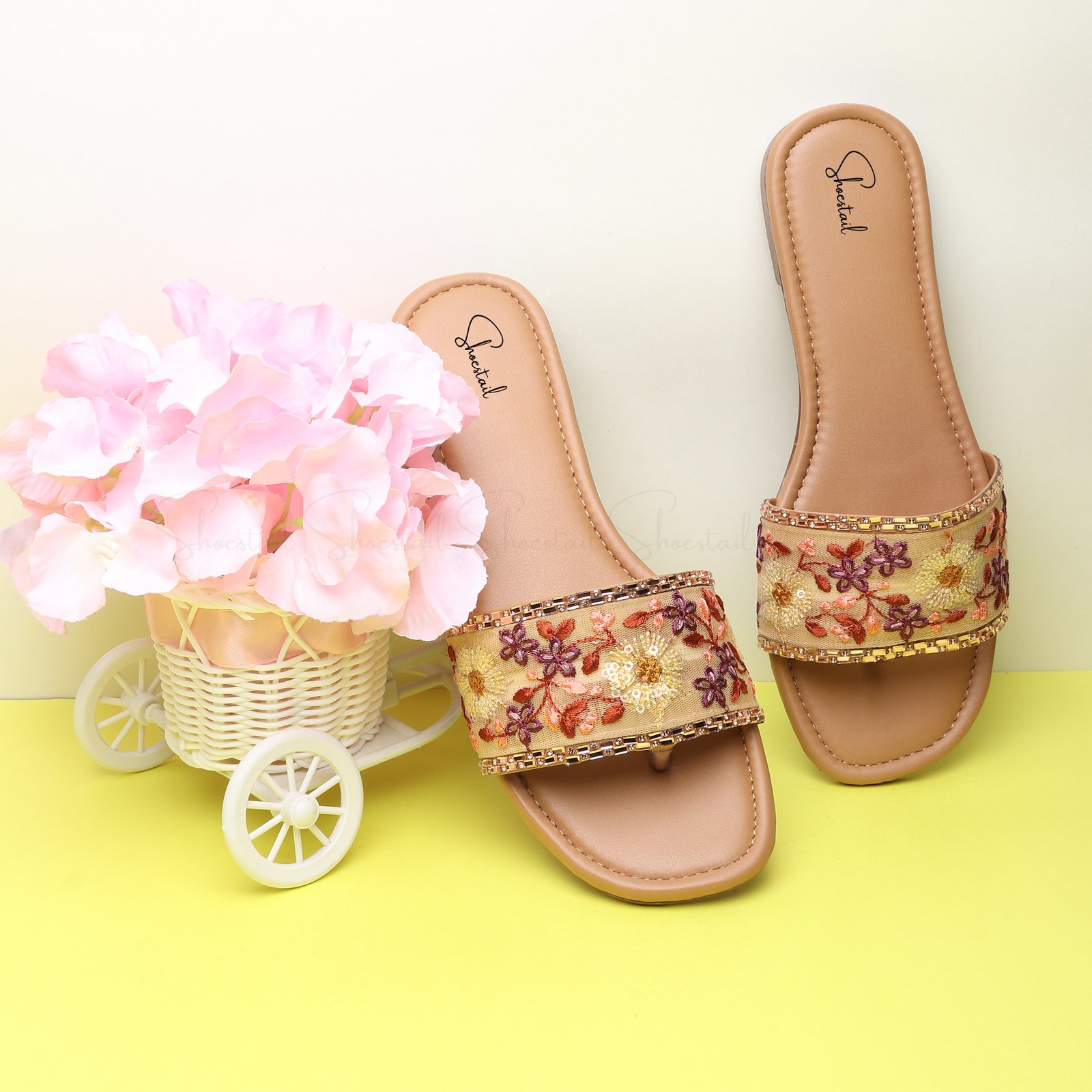 Shoestail Women’s Floral Embroidered Flat Sandals