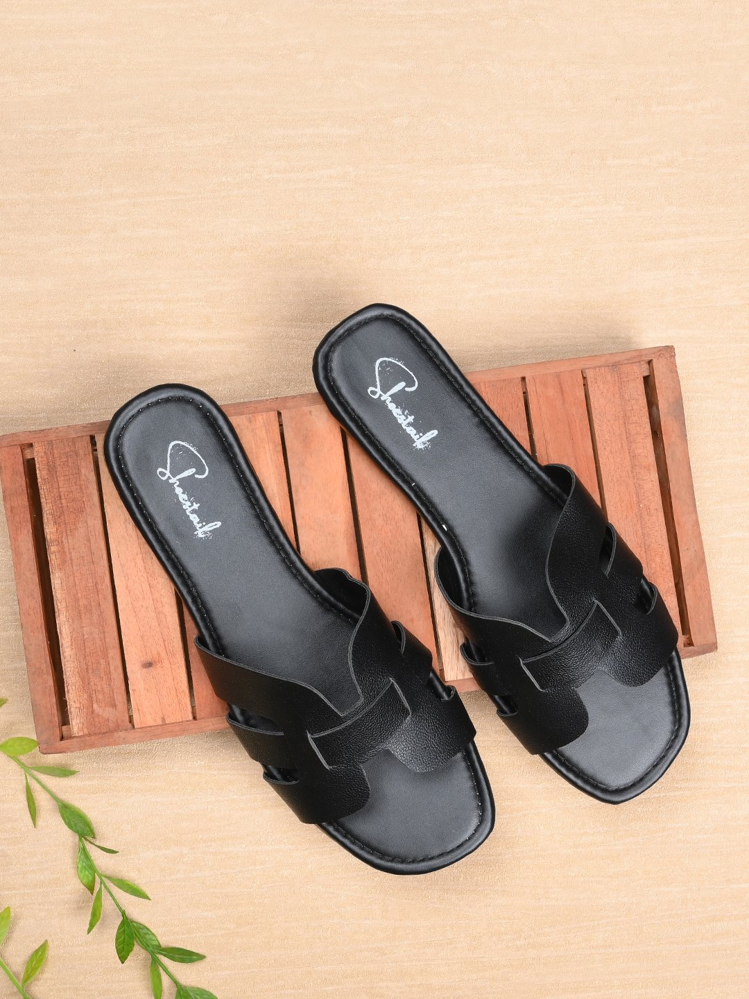 Shoestail Women’s Interwoven Strap Flat Sandals